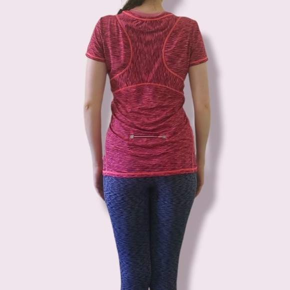 Athleta womens ruched athletic t-shirt, pink space dye stretch. Size Small - Picture 5 of 6